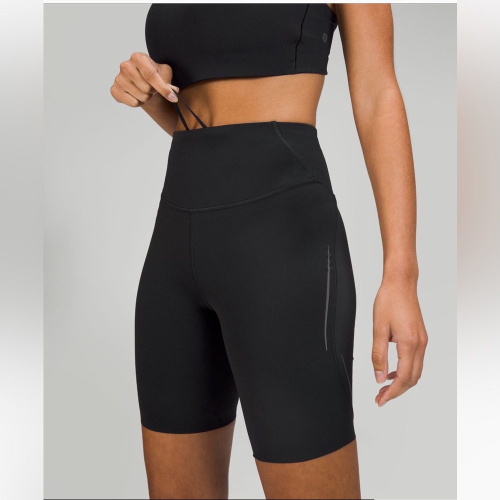 Base Pace HR Reflective Short 8”